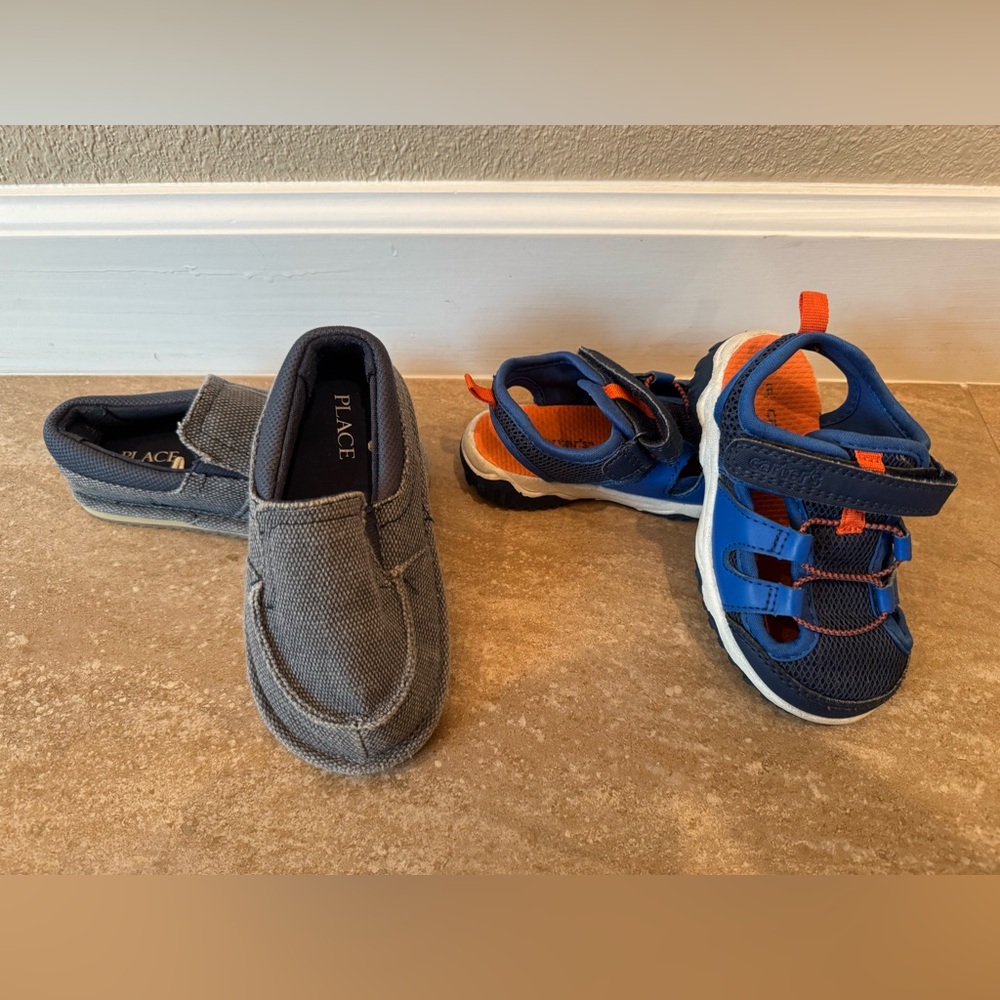 Boys sz 8 toddler shoes - 2 pairs casual/play combo